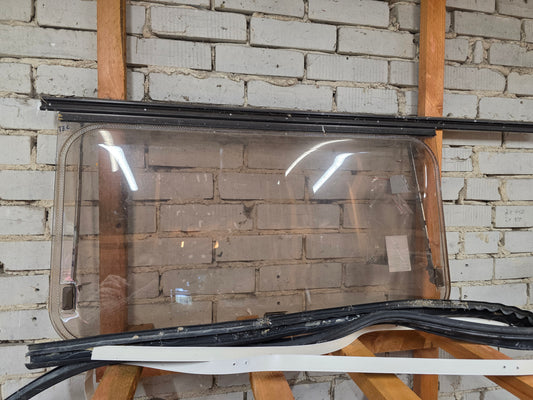 TEC Ausstellfenster 95cm x 50cm mit Fensterschiene Seitenfenster Wohnwagen