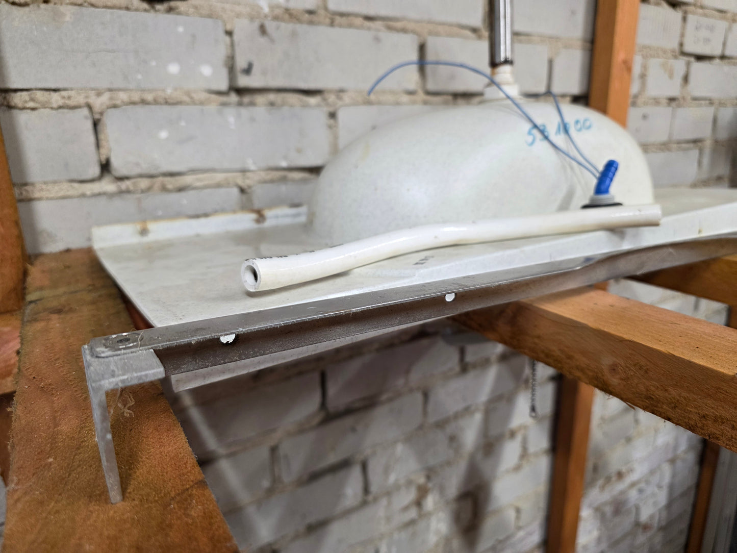 Waschbecken Kunststoff Weiß mit Amatur 68cm x 32cm Wohnwagen