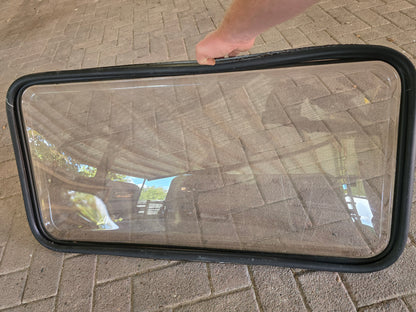LMC5 30P 100cm x 50cm Seitenfenster Fenster Wohnwagen Doppelverglast
