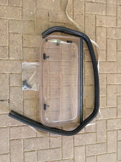 LMC 530P Ausstellfenster 75cm x 37cm Seitenfenster Wohnwagen