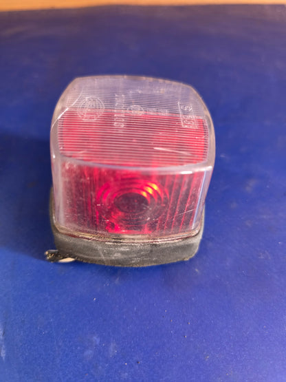 LMC 530P Umrissleuchte Positionsleuchte Begrenzungsleuchte Wohnwagen Rot/Weiß