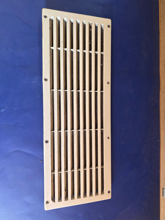 LMC 530P Lüftungsgitter 45cm x 14,5cm Lüftung Wohnwagen