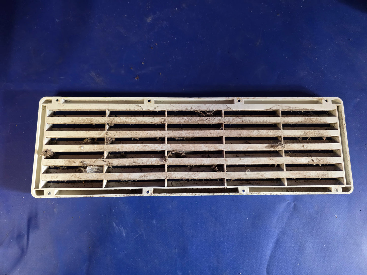 Hobby Prestige 680 Lüftungsgitter 36cm x 11,5cm Lüftung Wohnwagen