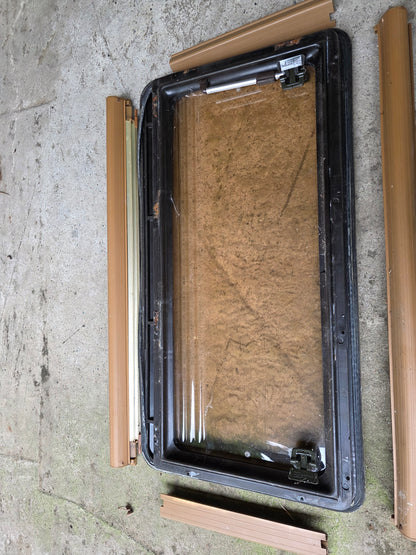 Hobby Prestige 680 75cm x 35cm Seitenfenster Aufstellfenster Fenster Wohnwagen Doppelverglast